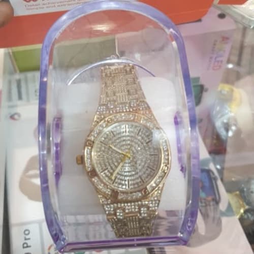 VANMA DIAMOND QUARTZ