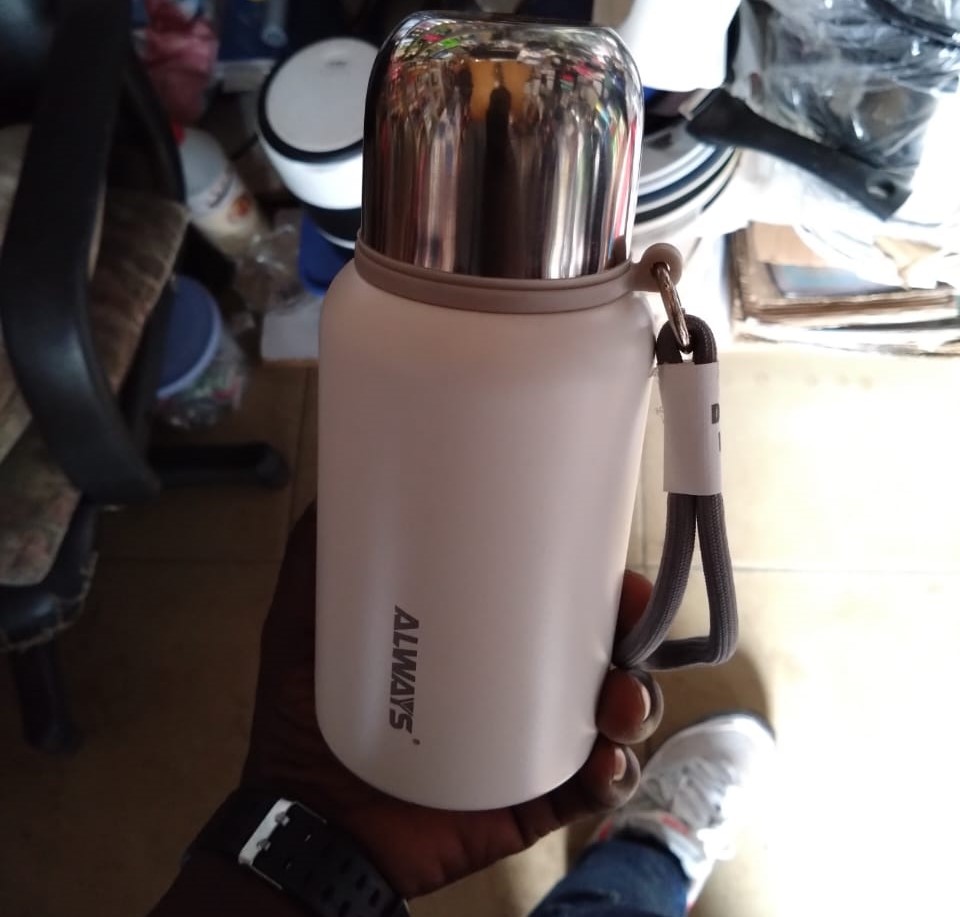 ALWAYS Insulated Vacuum Flask with Cup Lid