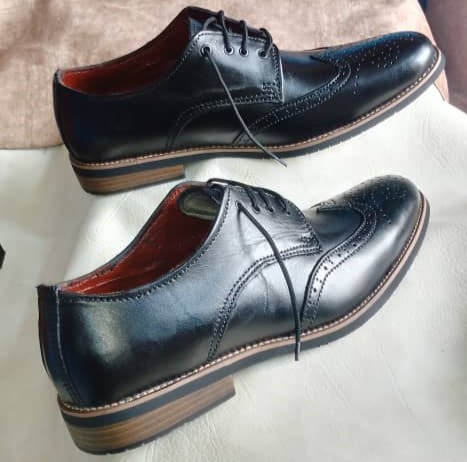 Men's Black Leather Wingtip Brogues