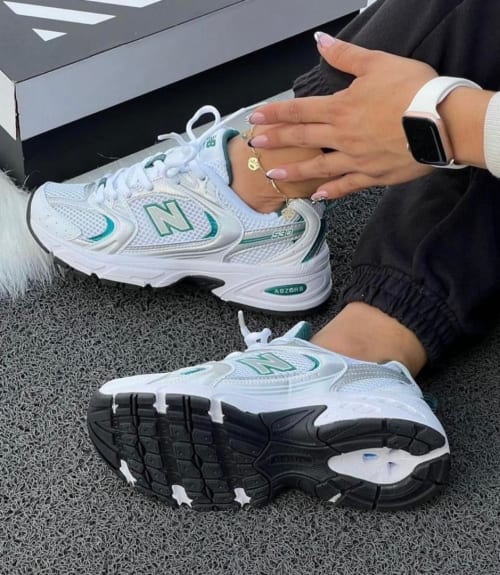 New Balance 530 Sneakers